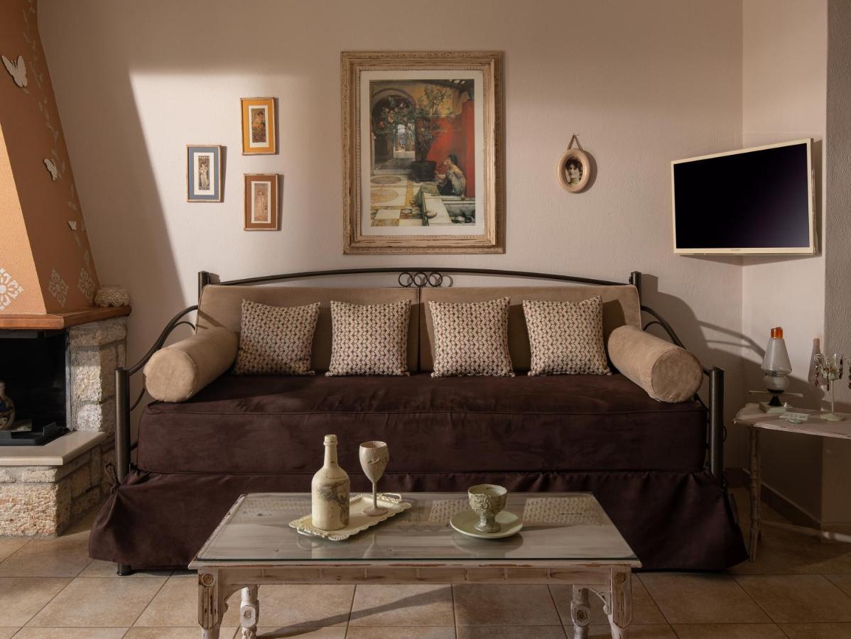 Antique Apartment Afytos Eksteriør billede