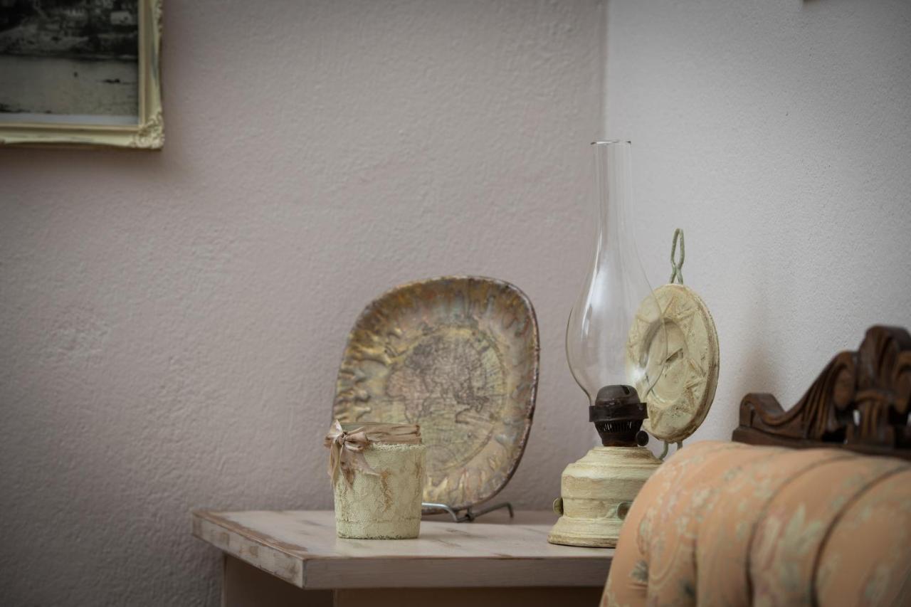 Antique Apartment Afytos Eksteriør billede